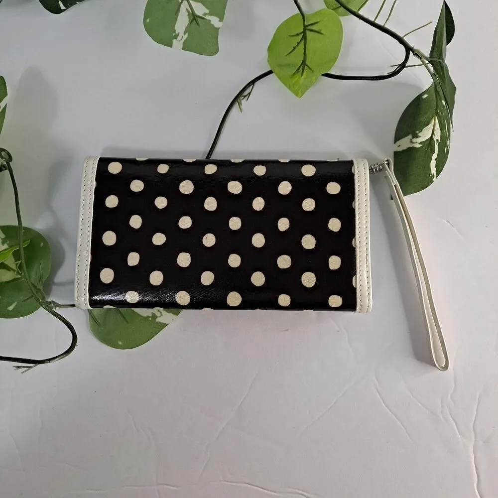 Target Wallet/Wristlet  - Picture 2 of 4